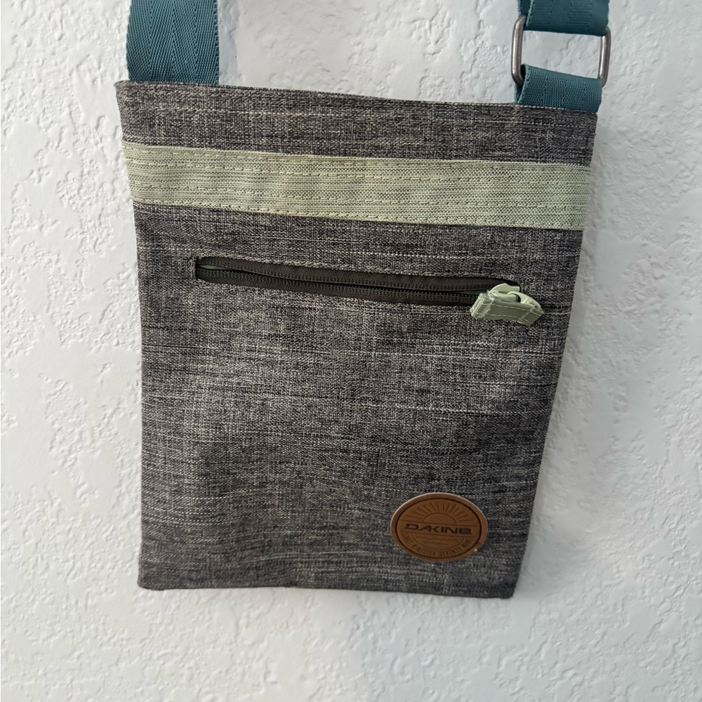 Dakine Black and Green Messenger Bag